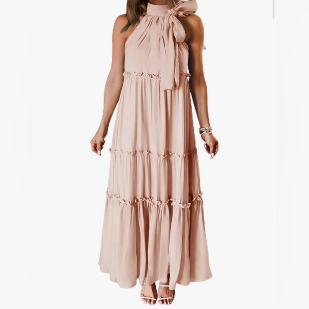 Zesica, NWT Chic Blush Halter Maxi Dress, M